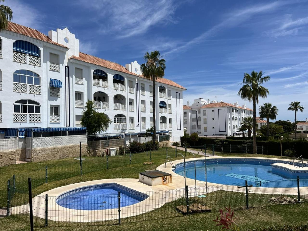 Torremolinos Habitaciones Privada En Apartamentos Compartidos ภายนอก รูปภาพ